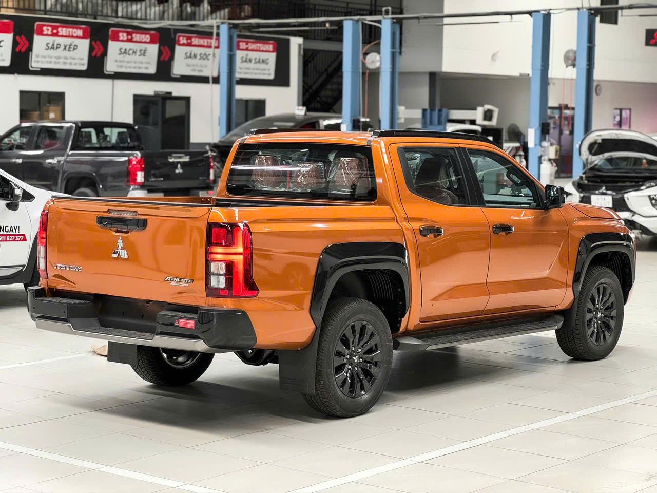 Ngoại thất Mitsubishi Triton 2