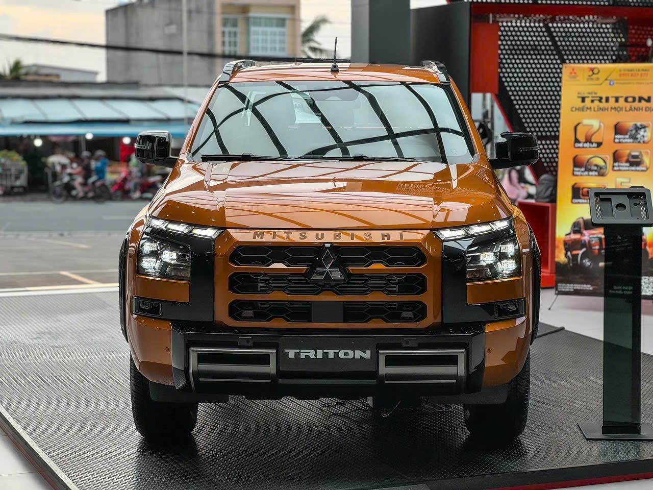 Ngoại thất Mitsubishi Triton 3