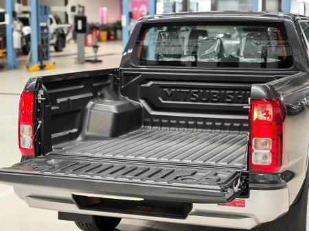 Mitsubishi Triton 4x2 AT GLXz6371140770828_5305bbfc87219f8ea733bed1f86fef2c